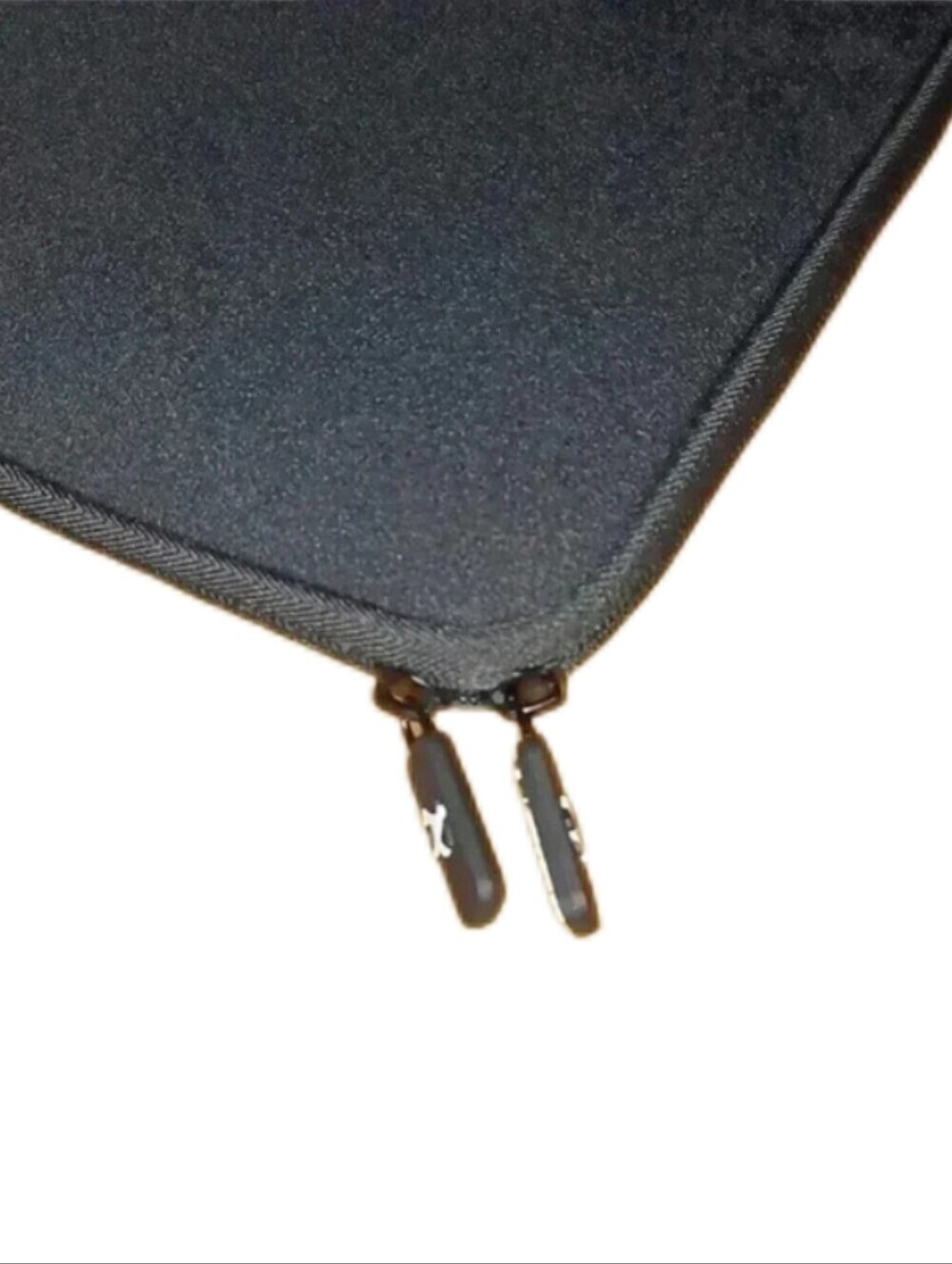 > Brand new Gateway  15.6 carrying case for laptop.